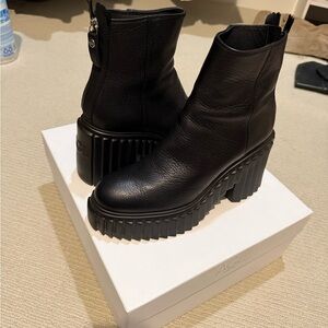 AGL Black Chunky Heeled Boots